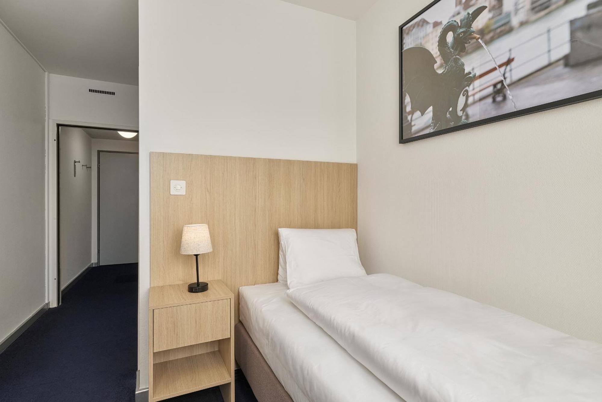 Small Single Room