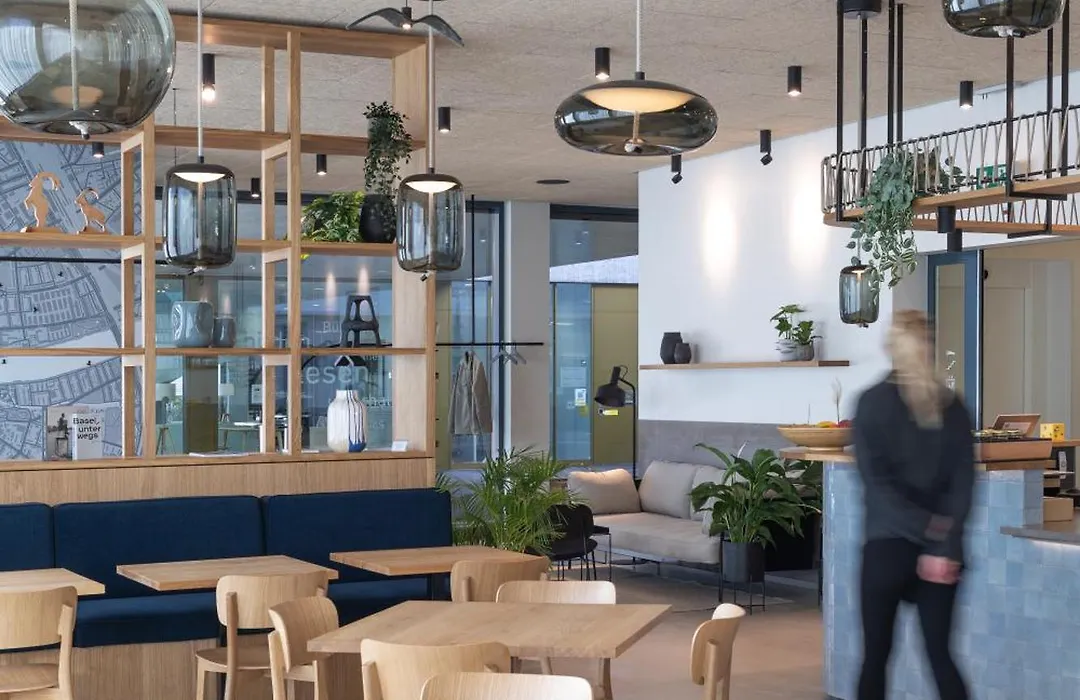 Dasbreitehotel am Rhein-1