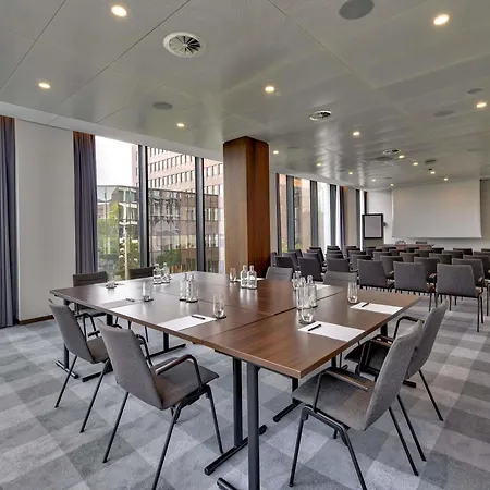 Moevenpick Hotel Basel-2